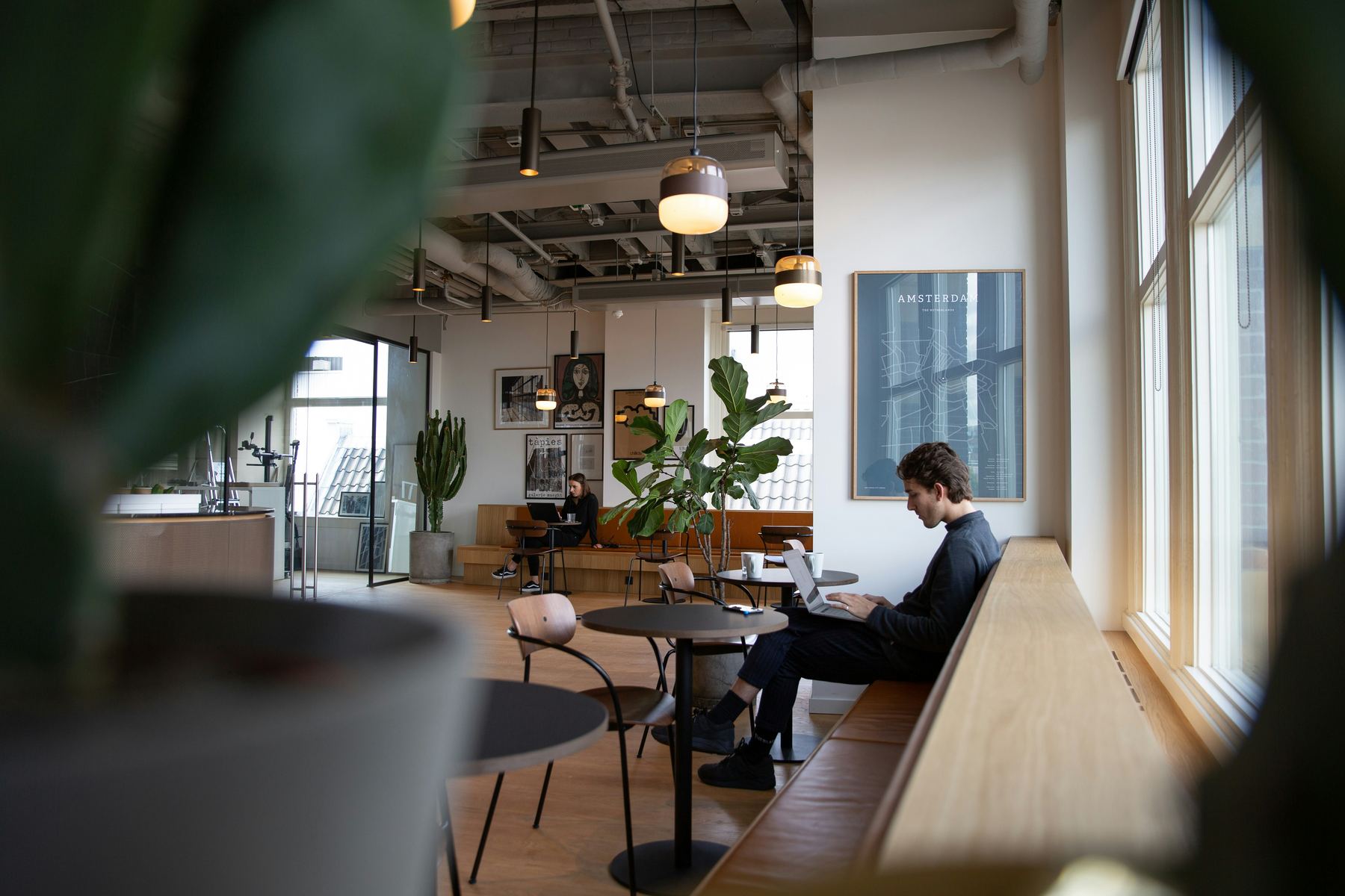 Overleg en planning rond zelfstandig werk en freelancen in bijberoep